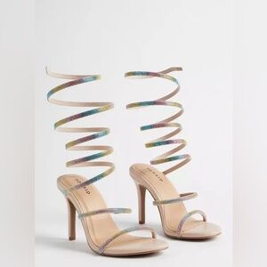 NWT torrid Lace Up Embroidered Heel Sandal 7.5WW